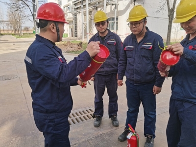 (qing)R(sh)  ΰȫ(xin) (yng)Oֹ˾(dng)܇(ch)g_(ki)չӖ(xn)ݾ